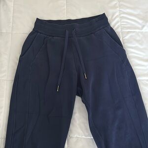 Lululemon Scuba High-Rise Jogger
